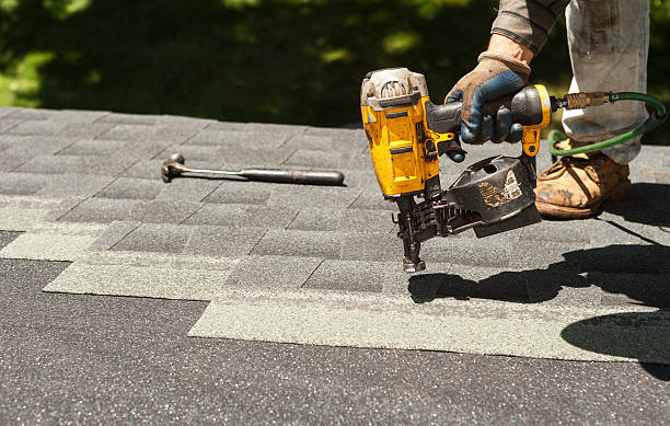 Best Flat Roof Repair Services  in Wausau, WI
